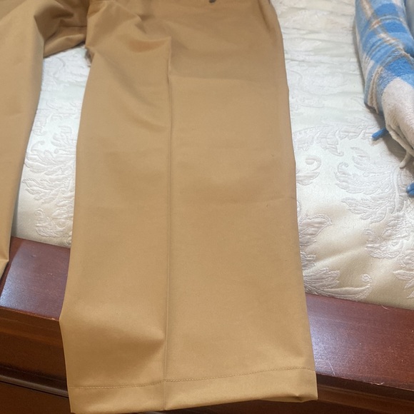 Like New! Orvis Men’s cotton slacks - Picture 7 of 13